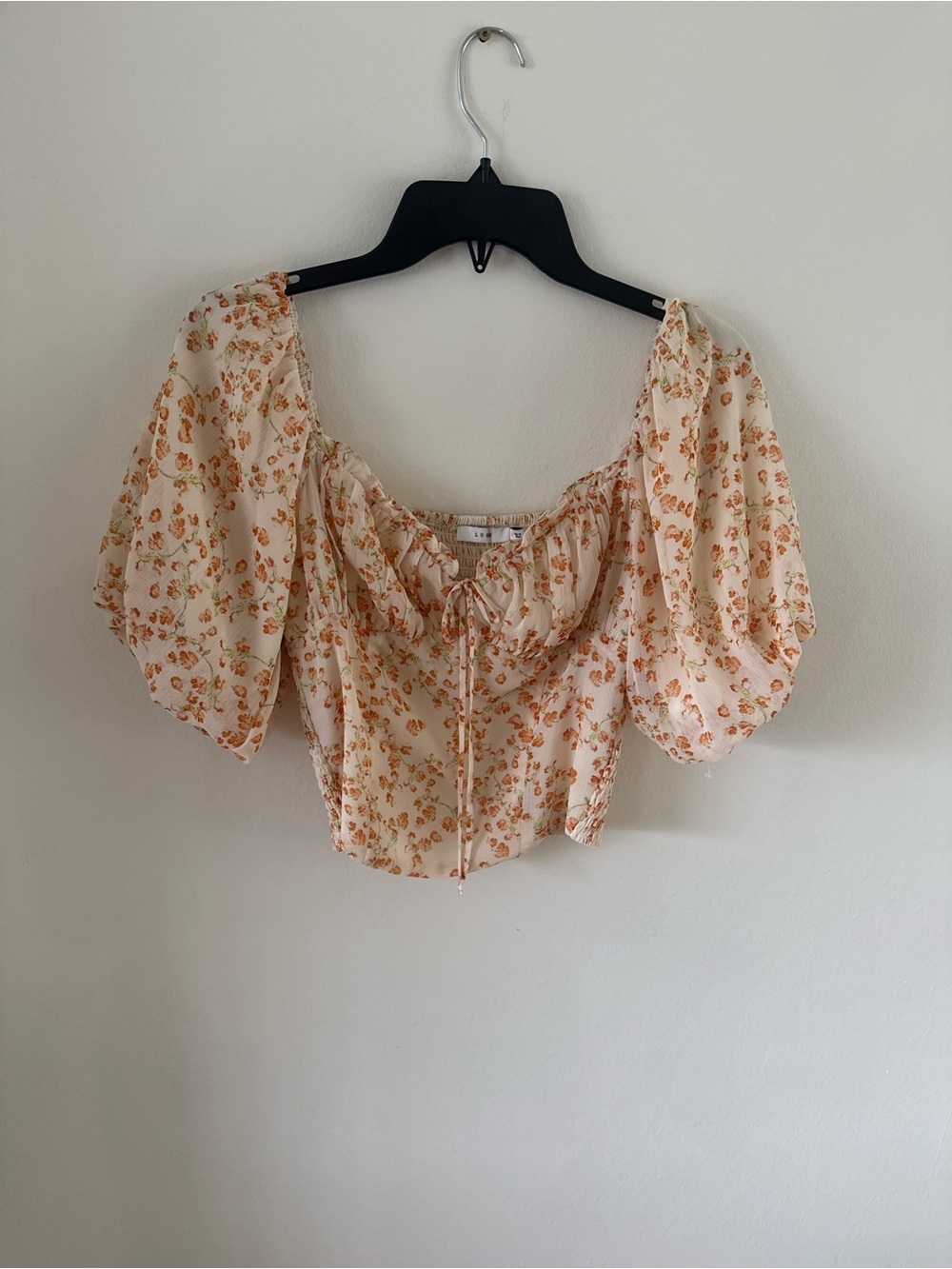 Lush Peach Floral Puff-Sleeve Crop Top